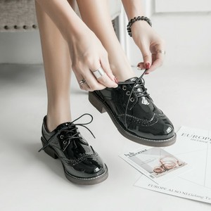 Women S Patent Leather Retro Oxfords Round Toe Casual Lace Up