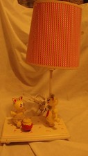 VINTAGE 60's  NURSERY / CHILD MUSICAL BEDROOM LAMP - DANCING BEARS