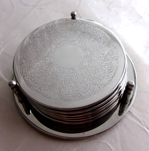 Vintage 7 tlg. Untersetzer Set für 6 Gläser mit Ständer Metall versilbert - Bild 6 von 6
