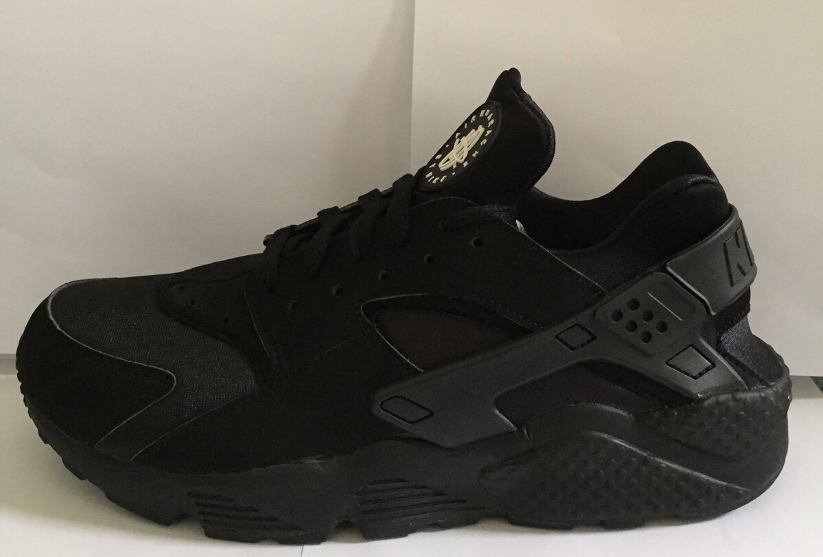 Nike Air Huarache Size 8.5 (uk) BNIB Nike Air Huarache Size 8.5 (uk) BNIB