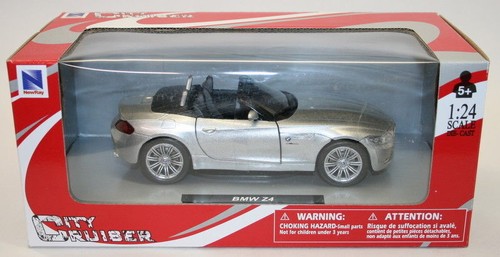 NewRay 1/24 Scale Metal Model Car 71183 - BMW Z4 - Silver