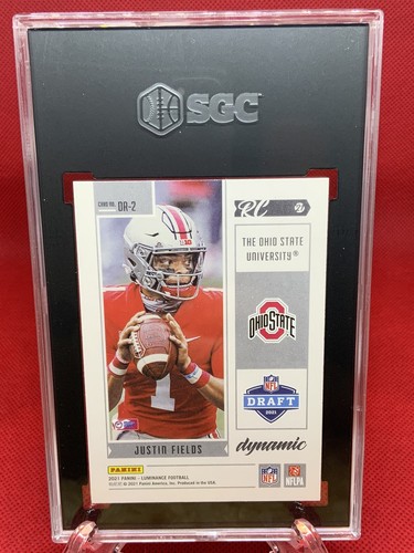 2021 Panini Luminance Dynamic Justin Fields #DR-2 Rookie SGC 10 Gem Mint - Picture 2 of 2