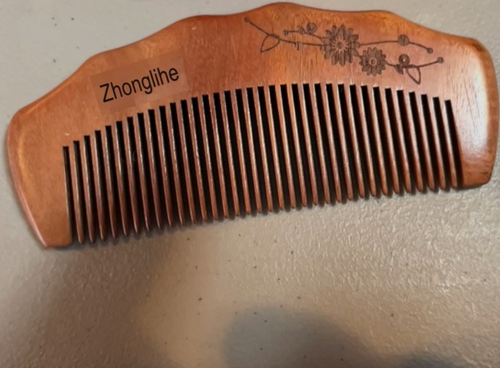"Ten Miles Lotus®" Quality Chinese Red Sandal Wood Fine Toothed Hair Comb w/Bag - Picture 5 of 6