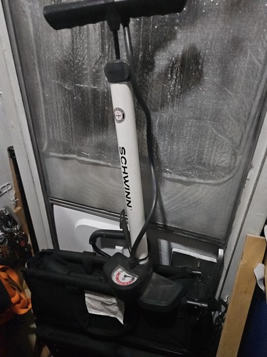 Schwinn! Dual Luft Standpumpe mit Manometer Fahrrad Bike Reifen Basketball Fußball Ball