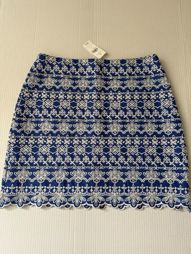 New Women’s Loft Blue and white Skirt Size - 4