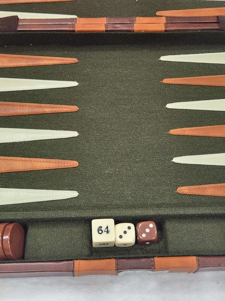 Vtg Backgammon 15x19 Large Leatherette Folding Board Case Set VGC Incomplete! - Image 4 of 4