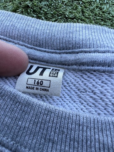 Uniqlo KAWS Warhol Sweatshirt Kids 160 Gray Banana Crewneck Pullover Art Graphic - Picture 4 of 6