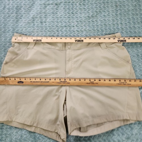Columbia Shorts Womens 24 Beige Point II Omni-Shade PFG UPF Fishing - Picture 6 of 12