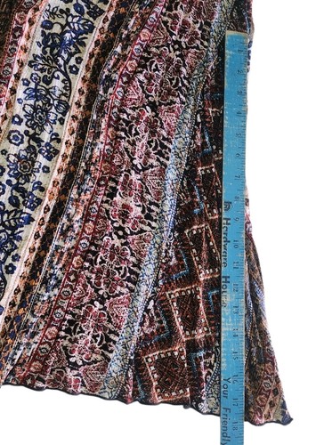 Blusa de estudio exclusiva bohemia sin mangas fluida diseños florales y geométricos - Imagen 8 de 10