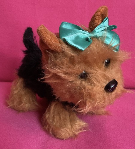 JoJo Siwa BowBow Welpe Hund Yorkie mit blauer Schleife in Tasche weiches Plüschtier 6,5 Zoll - Bild 13 von 22