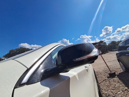 Used Right Door Mirror fits: 2018 Infiniti QX30 power power folding and heated w - Picture 14 of 24