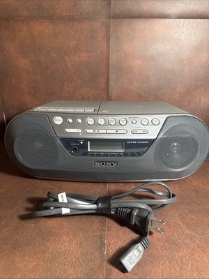 Sony CFD-S05 Boombox CD Radio Cassette Player Recorder Portable With Cord Tested