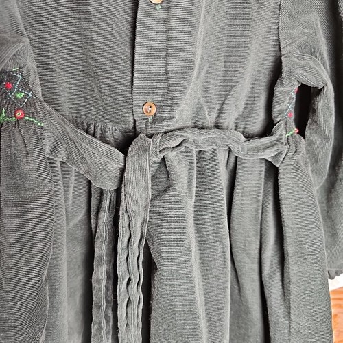 Carriage Boutiquen Cord gesmoktes Weihnachtskleid grün Gr. 4T - Bild 9 von 11