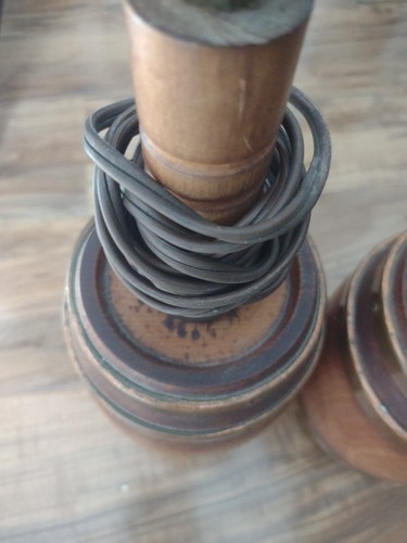 Vintage Rustic Barrel Table Lamps Wood & Metal Bands Farmhouse Cabin Decor 13" - Picture 5 of 6