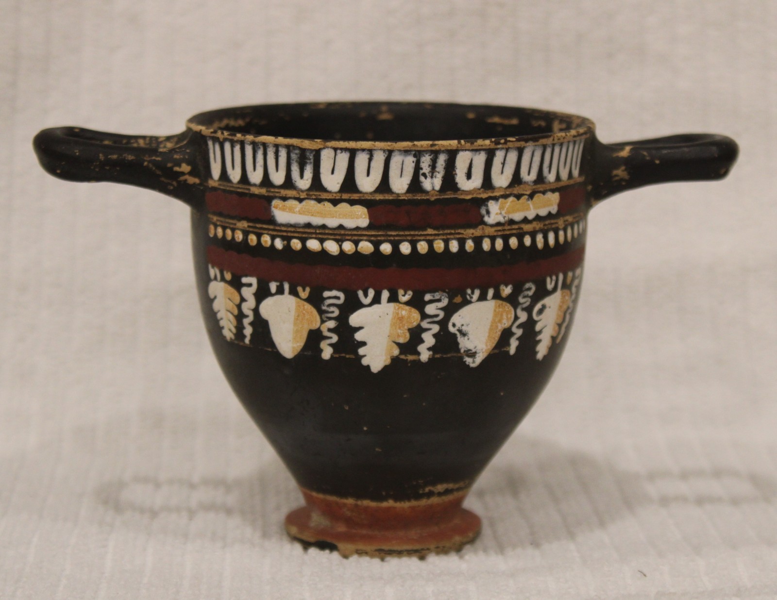 Ancient Greece Pottery Magna Graecia 6th-4th c. BC Blackware Footed Skyphos Bowl
