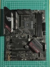 ASUS B550-F ROG Strix Gaming AMD AM4 ATX Motherboard