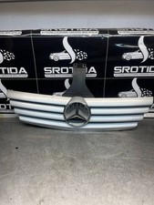 Mercedes-Benz C W203 2002 Kühlergrill A2038800383 NIC26547