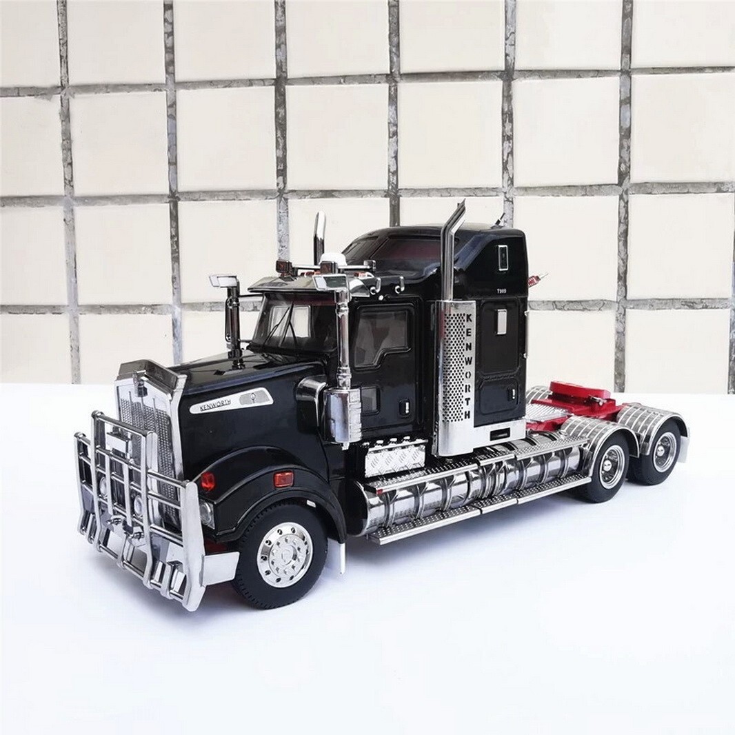 EXCLUSIVE 1/32 Kenworth T909 Prime Mover Truck Black Diecast