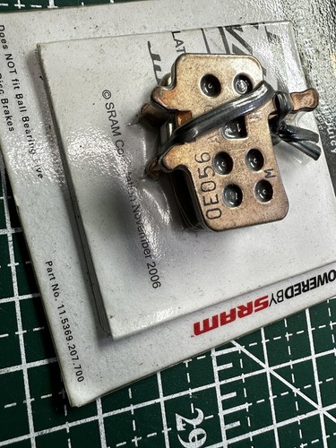 BB7 and Juicy Disc Brake Pads - Avid Disc Brake Pads - Sintered Compound, Steel - Picture 4 of 7