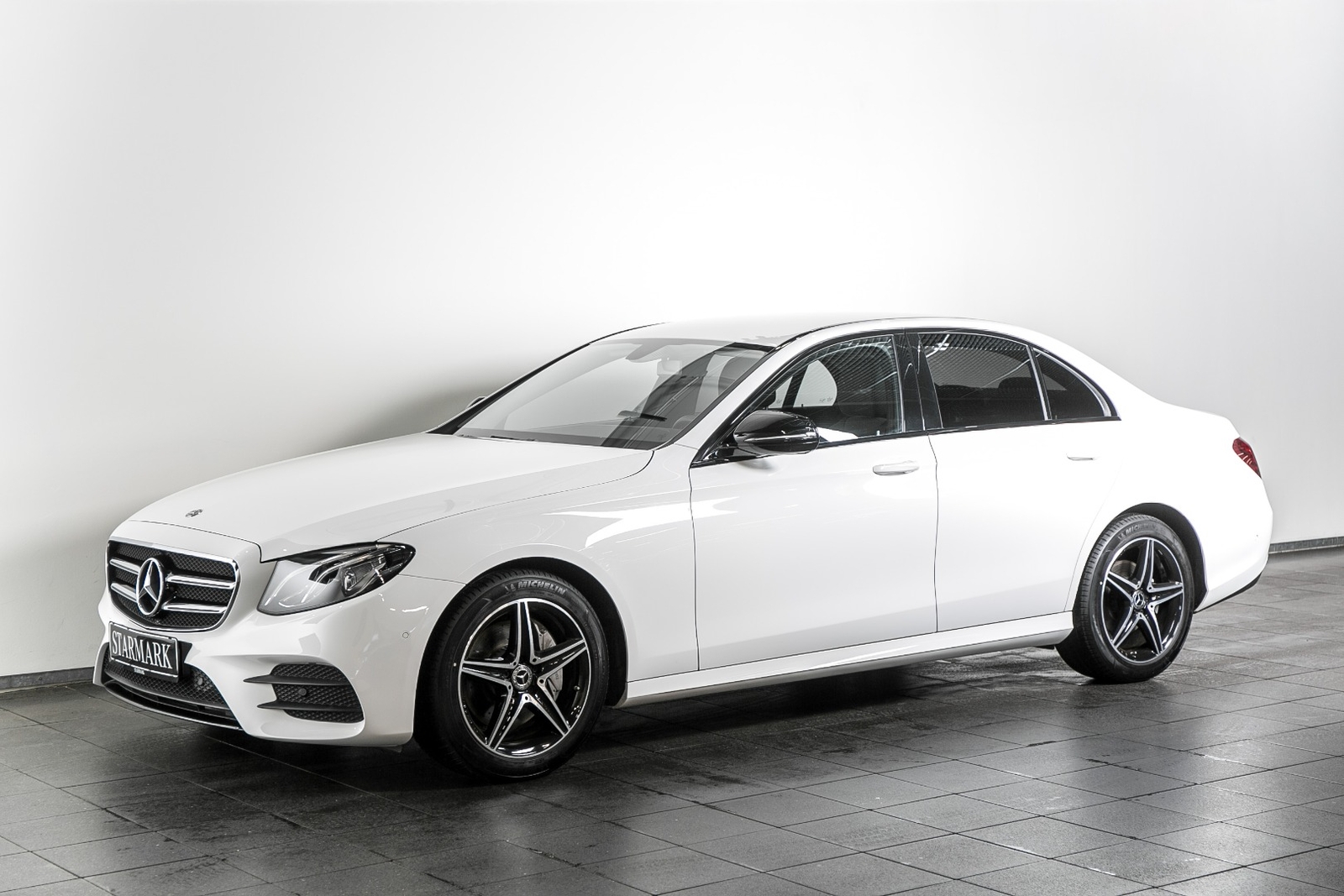 Mercedes-Benz E220 d 2,0 AMG Line aut.