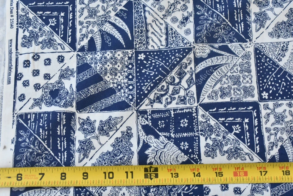 Por 1/2 yarda, algodón estampado de retazos azul y blanco, gallo rojo/piel de pescado/Bombay, B1417 Foto 3 de 4
