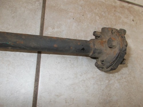 81-87 Chevy GMC C1500 K1500 Pickup Suburban OEM Steering Intermediate Shaft - Picture 3 of 6
