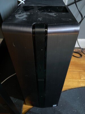 low to mid end gaming PC with an all metal case and USB type C connection.