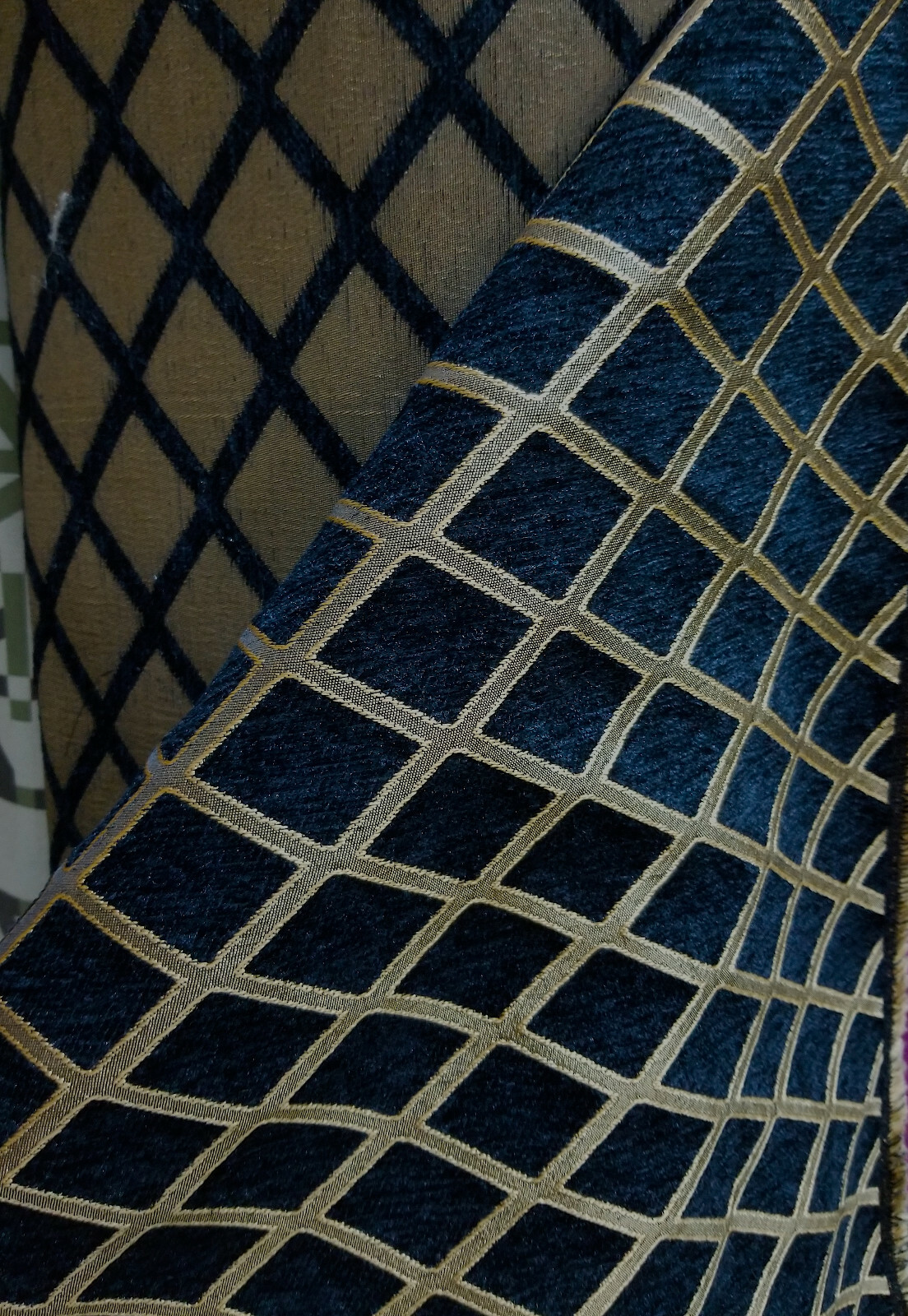 Picture 1 of 9