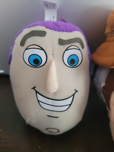 Disney Pixar Toy Story Zaino Clip Portachiavi Peluche Ronzio/Testa Legnosa con Libro di Storia - Foto 2 di 14
