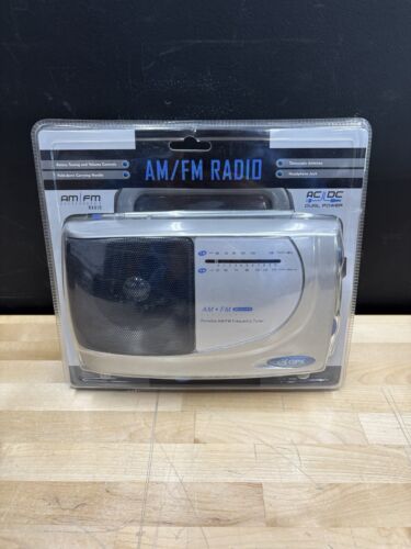 Vintage GPX A340BIW / A340 BIW Portable AM/FM 2-Band Radio BRAND NEW Old Stock - Picture 3 of 12
