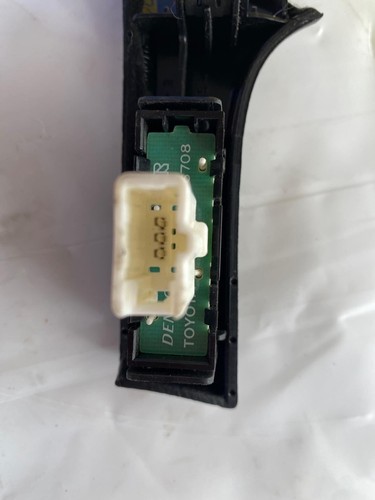 2001 LEXUS LS430 Dash TRIP RESET Control Switch Button w/ Trim Panel OEM - Picture 4 of 9