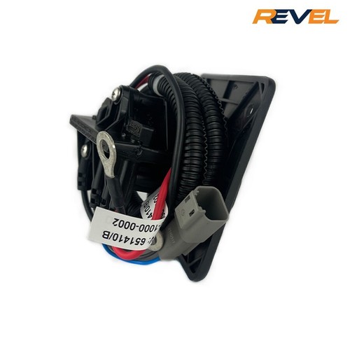 EZGO RXV Lithium Golf Cart Charger Receptacle, 2017-2021 Lithium RXV, PN 651410 - Picture 3 of 5