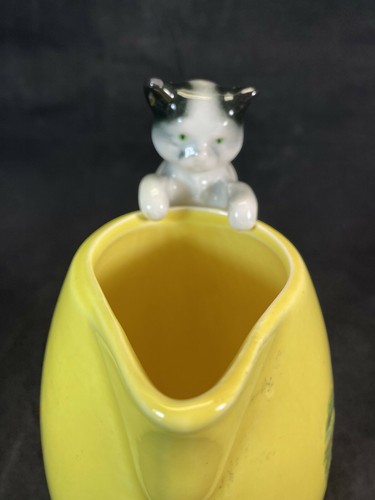 Ceramic Creamer Yellow Cat Handle Pitcher Niagara Falls Souvenir Vase Camark ? - Picture 6 of 11