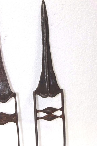 2 Pc. Katar Dagger Tiger Knife Vintage Indian Antique Hand Forged Steel - Picture 8 of 9