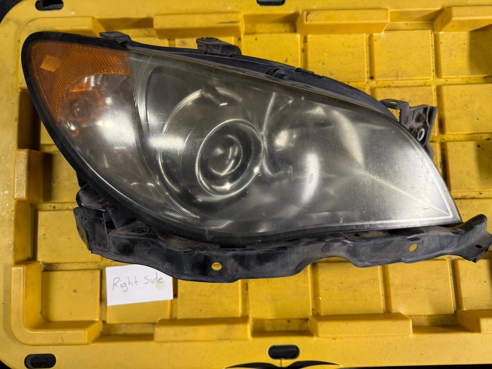 Faro lateral derecho Subaru Impreza Wrx 2007 más soporte, cableado y bombillas OEM Foto 3 de 4