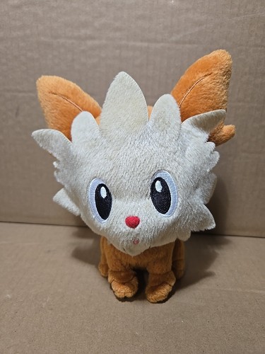 Lillipup Pokemon Takara Tomy Plush 8"  Toy Doll Japan - Picture 1 of 8