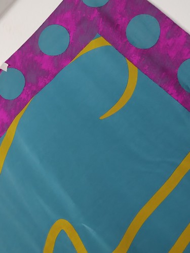 Bufanda de seda vintage Christian Lacroix diseño de línea abstracta y marco de lunares - Imagen 5 de 8