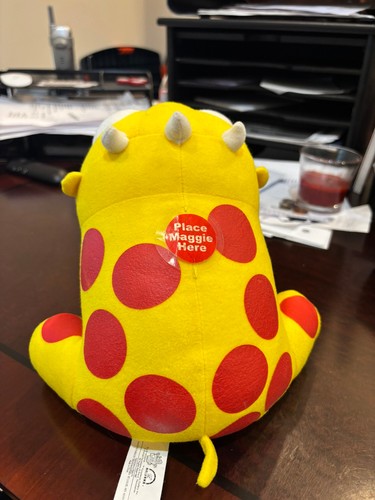 Muñeca de peluche parlante Maggie and the Ferocious Beast Paraskevas 7" - Imagen 3 de 5