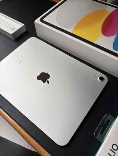 Apple iPad 10. Gen. ApPen 1 + Schutzglass+ logitech Tastatu. Wie Neu & Garantie! - Zdjęcie 4 z 9