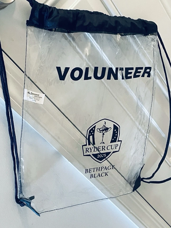 "Mochila Ryder Cup 2025 Bethpage negra voluntaria cuerda transparente 14""x17""" Foto 3 de 4