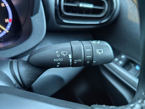 2023 Toyota Yaris Cross 1.5 Hybrid Design 5dr CVT Estate Hybrid Automatic - Picture 19 of 24