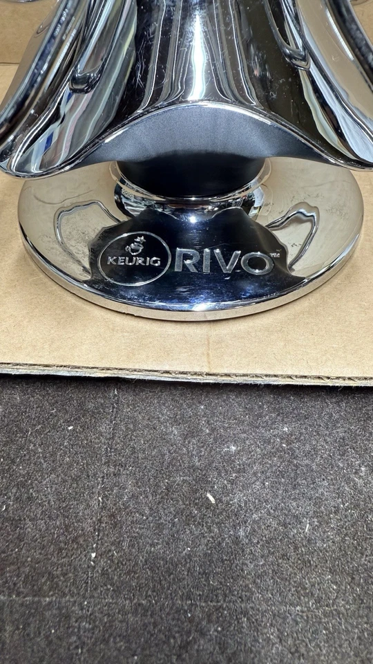Original Keurig Cuatro Columnas 20 Ranuras Cromado Rivo Pack Carrusel Foto 2 de 4