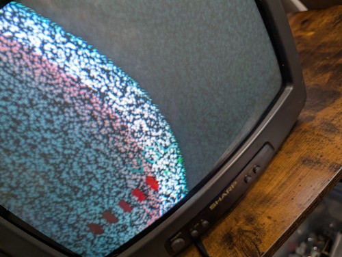 Vintage Sharp 13F-M50 13" Analog CRT Color TV Gaming Retro 1994 ohne Fernbedienung - Bild 3 von 6
