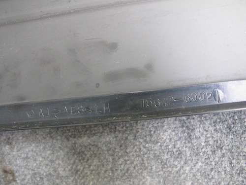 2003-2007 LEXUS J100 LX470 REAR LEFT DRIVER SIDE QUARTER GLASS WINDOW - Picture 4 of 13