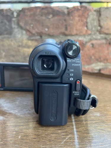 Sony DCR-DVD106E Camcorder - Black/Silver Untested - Picture 5 of 9