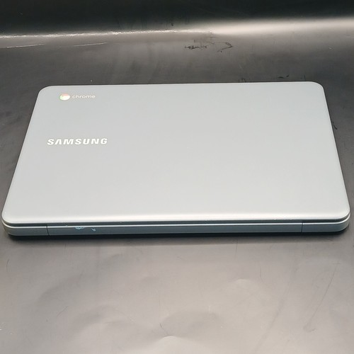 Samsung Chromebook 3 4GB 11.6-inch Laptop  COLOR GRAY MOD XE501C13-KO2US Works.