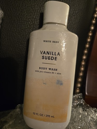 TWO White Barn Bath & Body Works Vanilla Suede Body Wash 10 fl oz/ea New - Picture 3 of 5