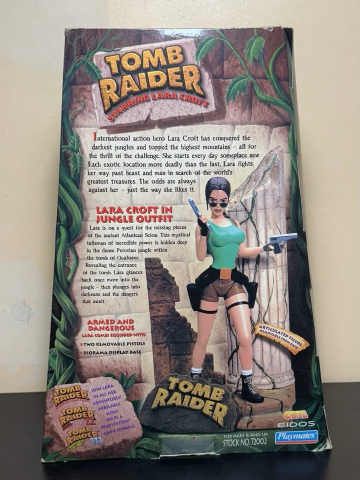 Figura de acción Tomb Raider Lara Croft Jungle Outfit Playmates 1999 de colección  Foto 4 de 4