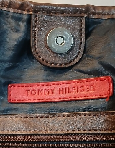 Tommy Hilfiger Tote Shoulder Bag. Brown And Tan. Large Interior. - Picture 2 of 8