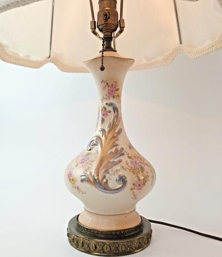 Pair Of Royal Worcester Hand-Painted Gilded Foliate Antique Lamps - Picture 4 of 8